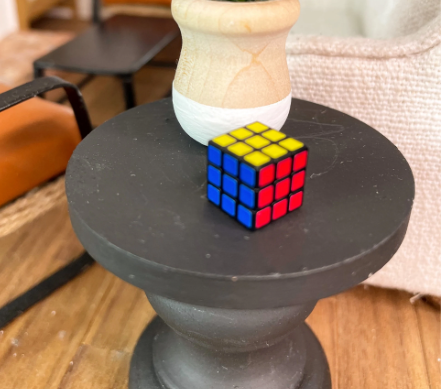 Working Dollhouse cube puzzle 1:12