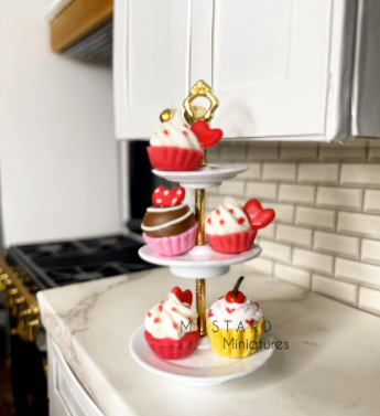 Dollhouse Miniature Metal Pastry Stand, Cupcake Display