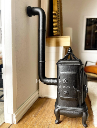 Dollhouse Miniature Black Antique Stove 1:12 Scale