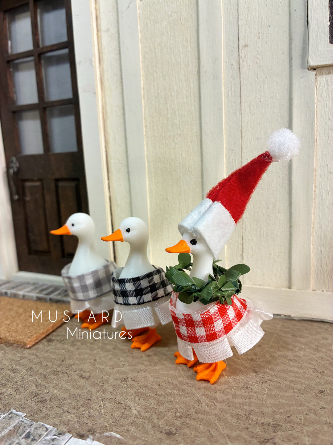 Dollhouse Miniature Goose, Modern Miniature Accessory