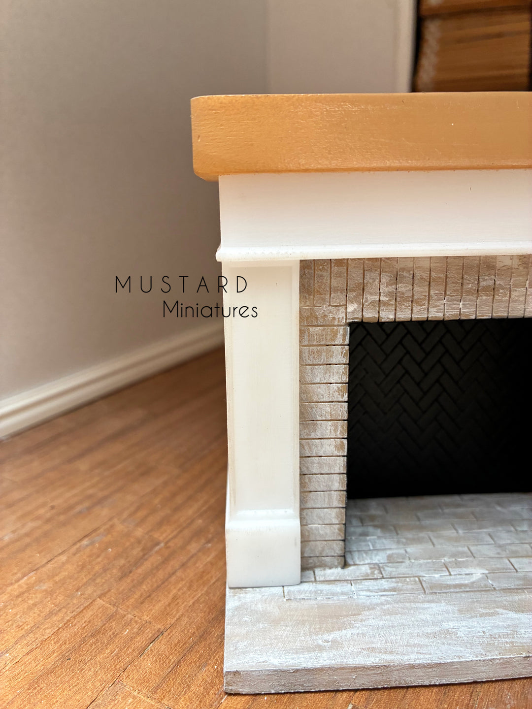 1:12 Scale Dollhouse Miniature Fireplace
