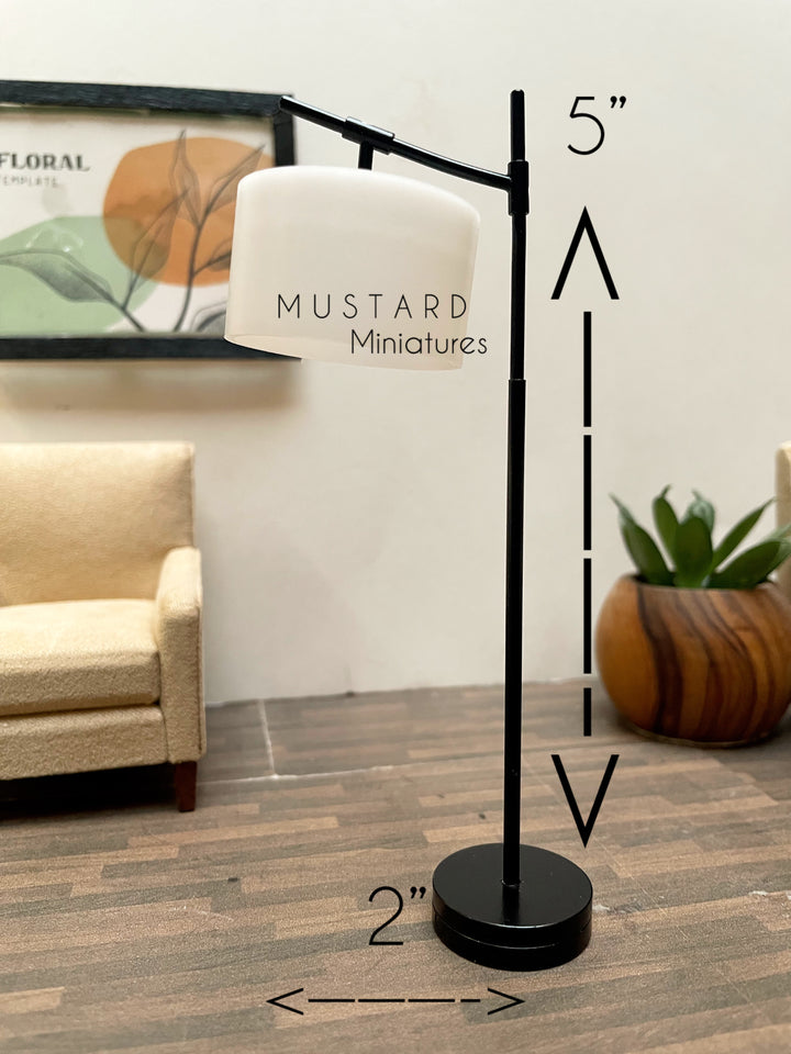 1:12 Dollhouse White Wash Floor Lamp (Copy)