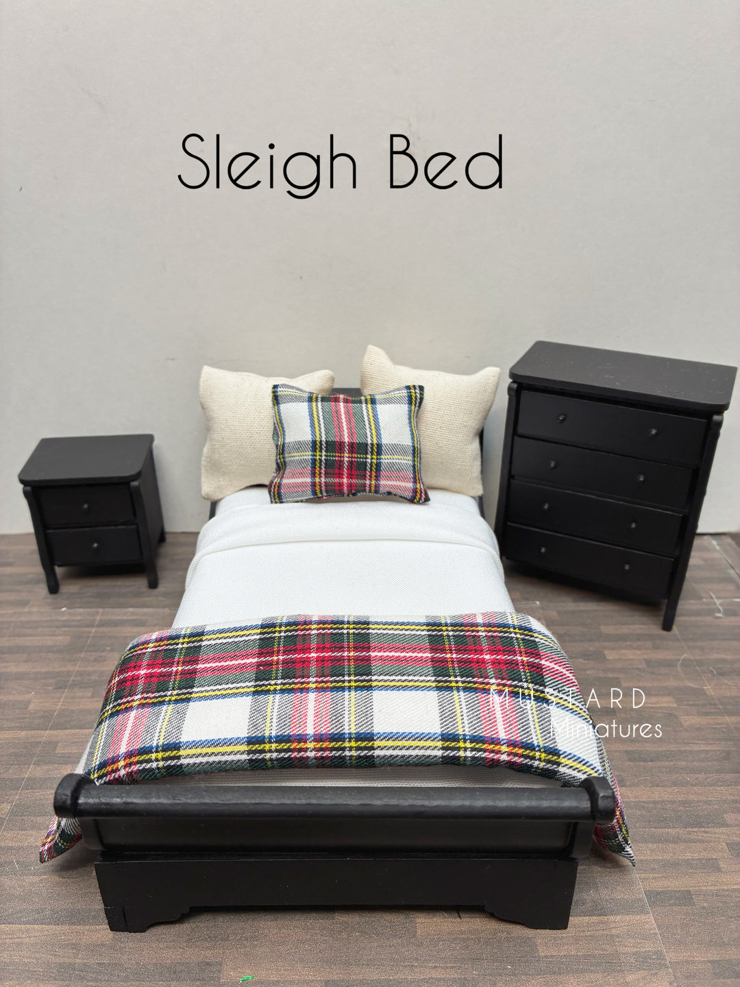 1:12 Scale Dollhouse Sleigh bed w/dresser, night stand and bedding