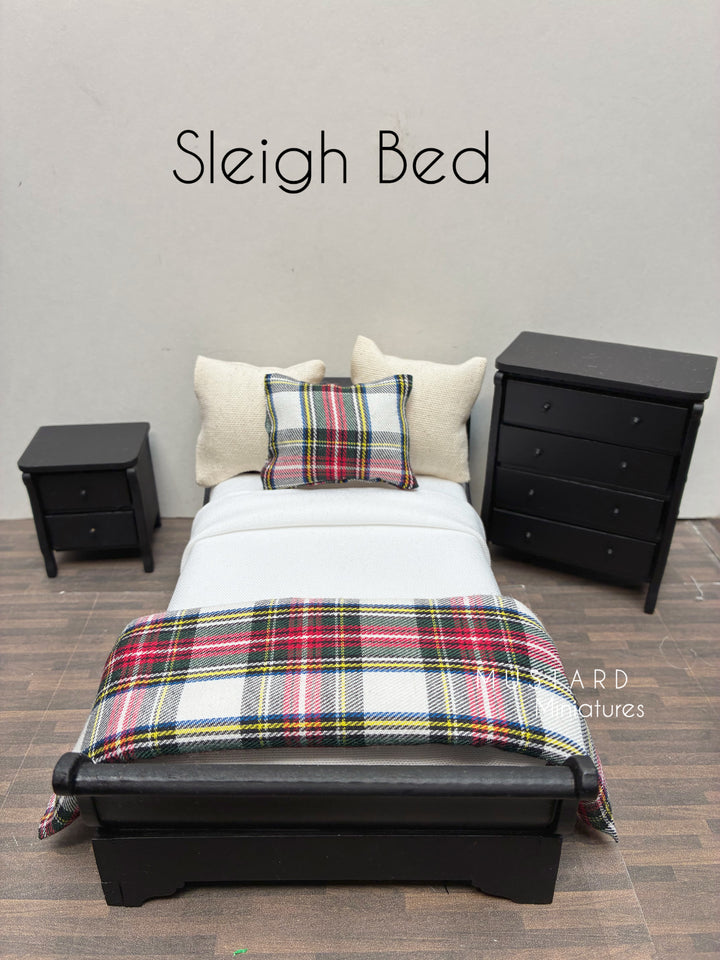 1:12 Scale Dollhouse Sleigh bed w/dresser, night stand and bedding