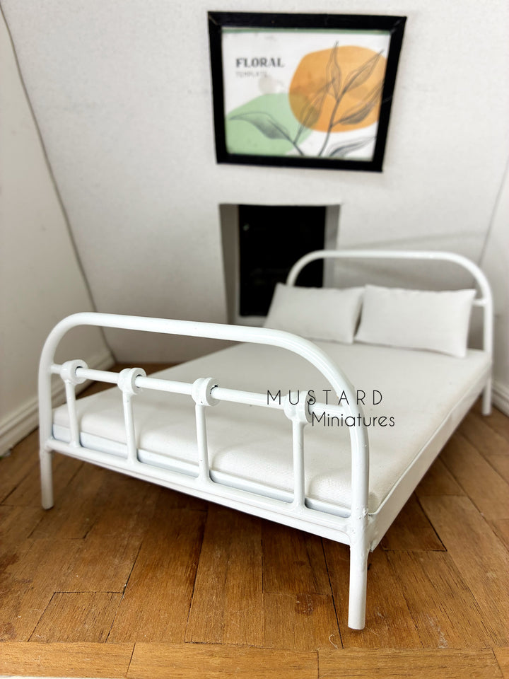1:12 Scale Dollhouse Farmhouse White Bed Frame or Mattress w/pillows